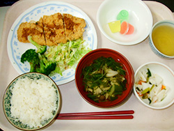 その野菜は給食にも提供されます